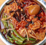 螺螄粉發(fā)現(xiàn)煙頭？食品安全記心中